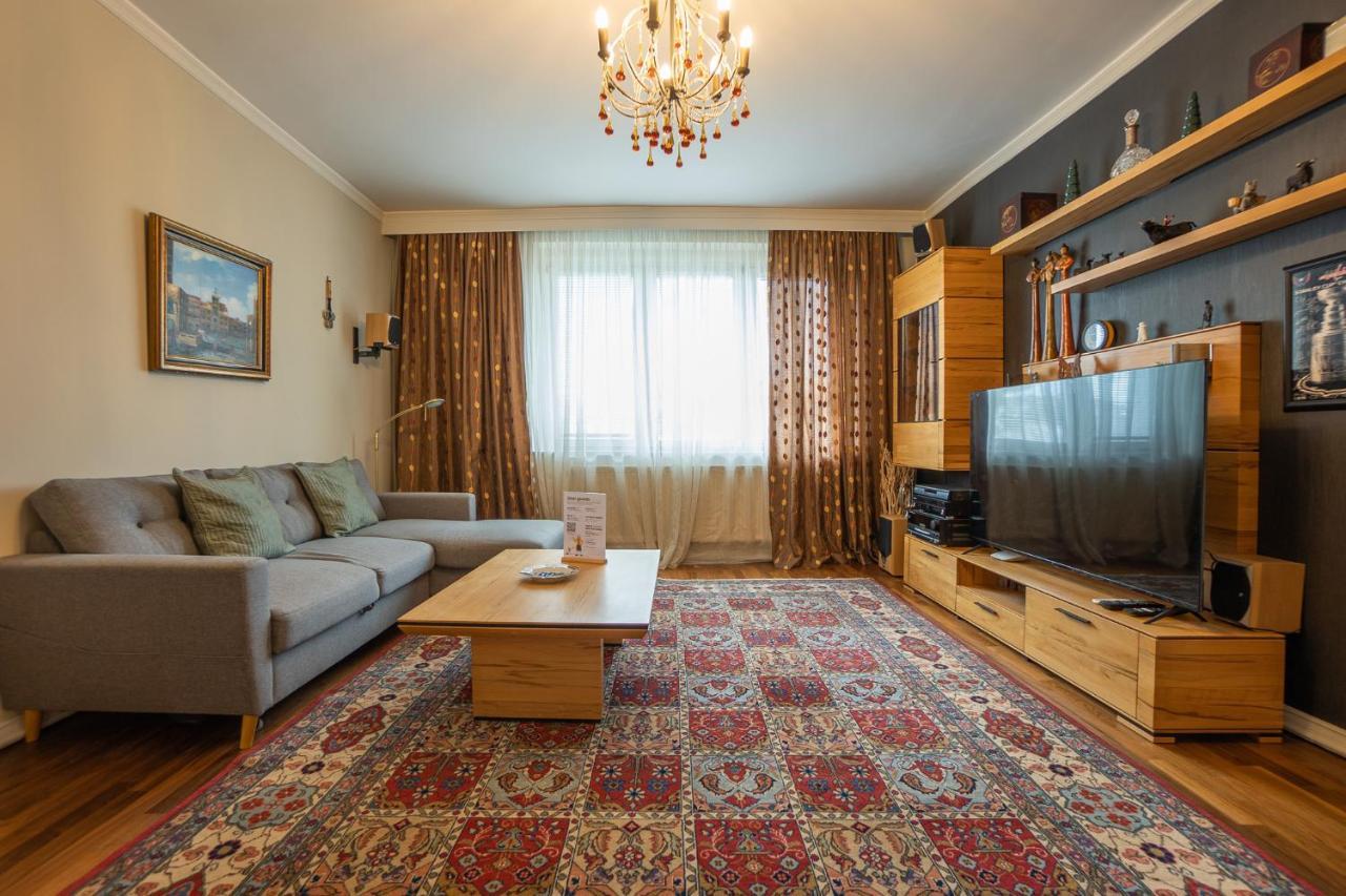 וינה Apartment With A Balcony - 15 Min To City Center מראה חיצוני תמונה