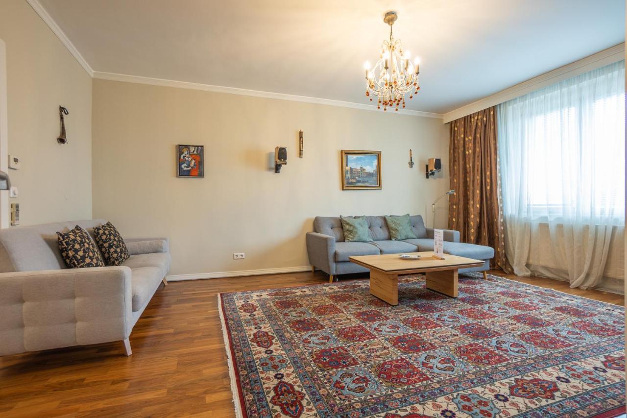 וינה Apartment With A Balcony - 15 Min To City Center מראה חיצוני תמונה