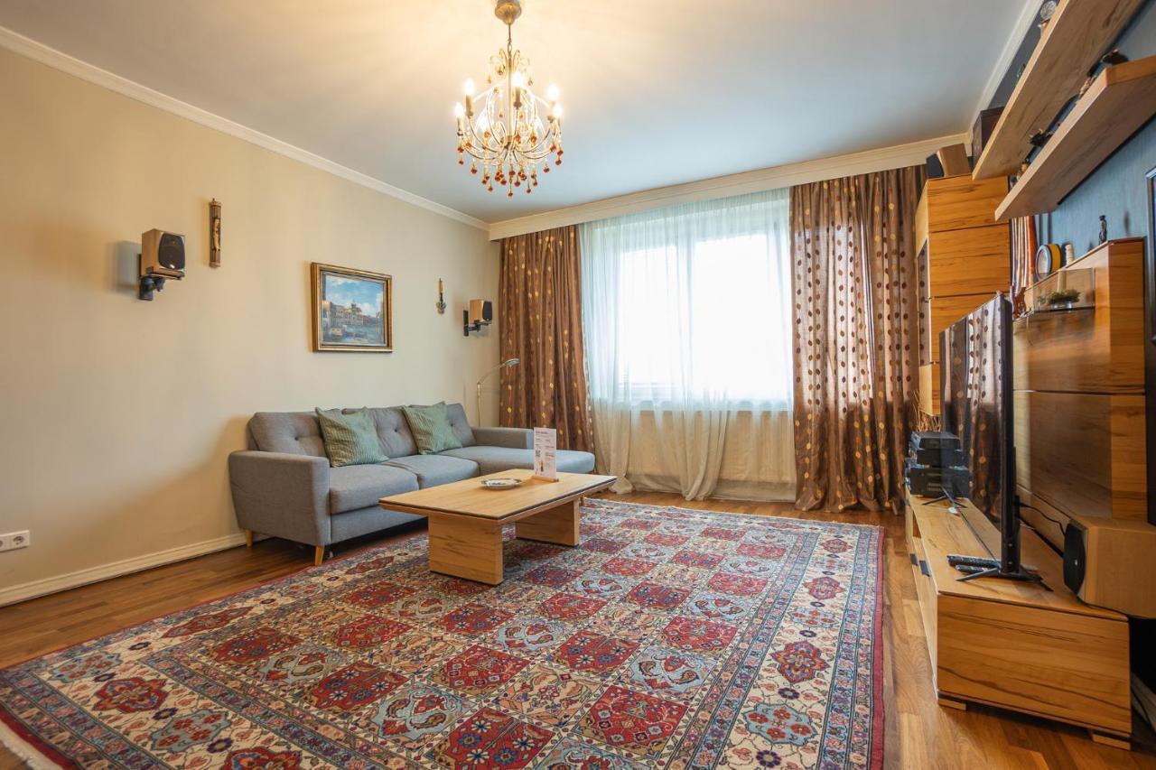 וינה Apartment With A Balcony - 15 Min To City Center מראה חיצוני תמונה