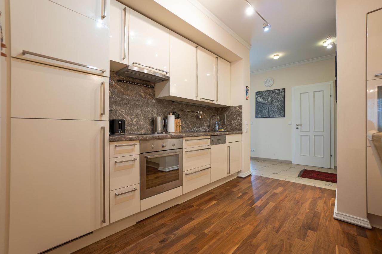 וינה Apartment With A Balcony - 15 Min To City Center מראה חיצוני תמונה