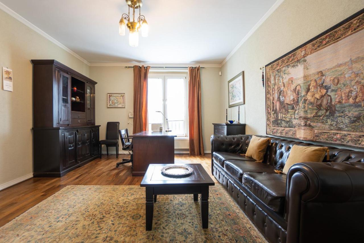 וינה Apartment With A Balcony - 15 Min To City Center מראה חיצוני תמונה