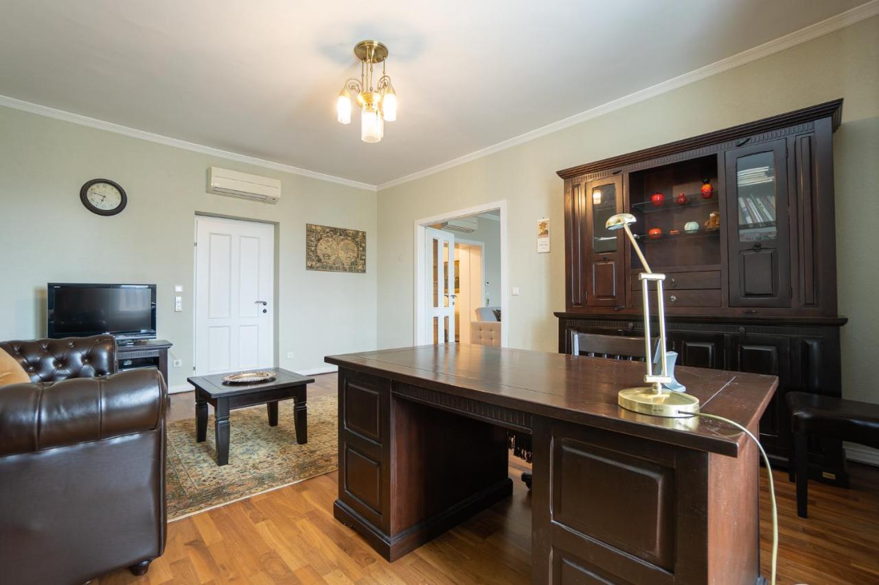 וינה Apartment With A Balcony - 15 Min To City Center מראה חיצוני תמונה