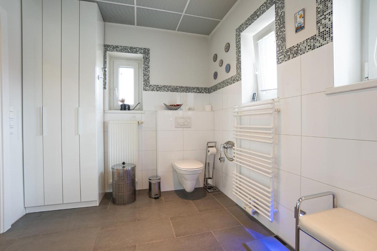 וינה Apartment With A Balcony - 15 Min To City Center מראה חיצוני תמונה