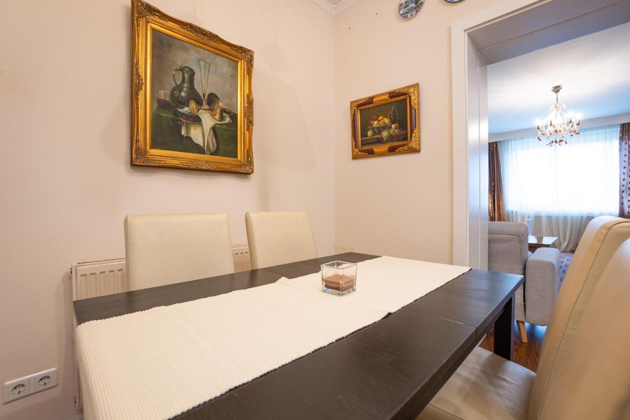 וינה Apartment With A Balcony - 15 Min To City Center מראה חיצוני תמונה