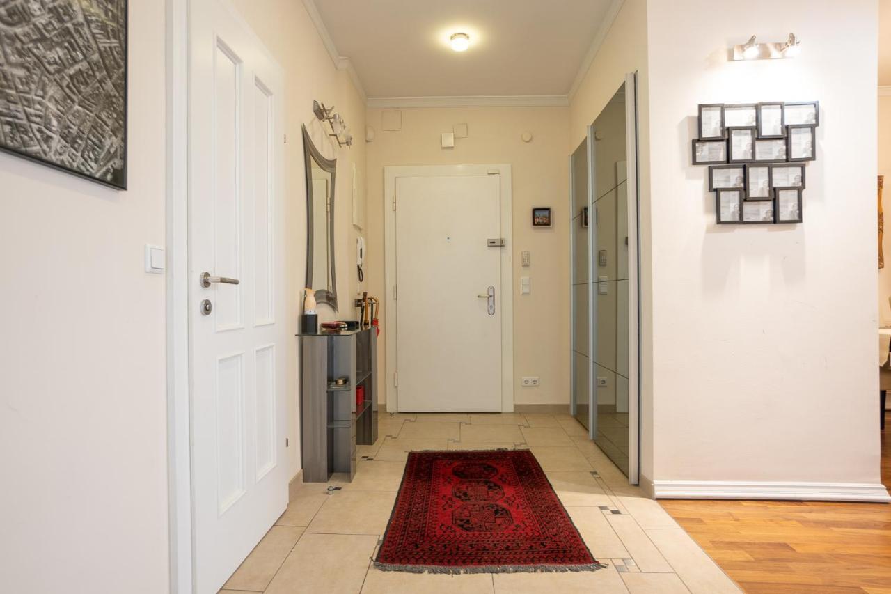 וינה Apartment With A Balcony - 15 Min To City Center מראה חיצוני תמונה