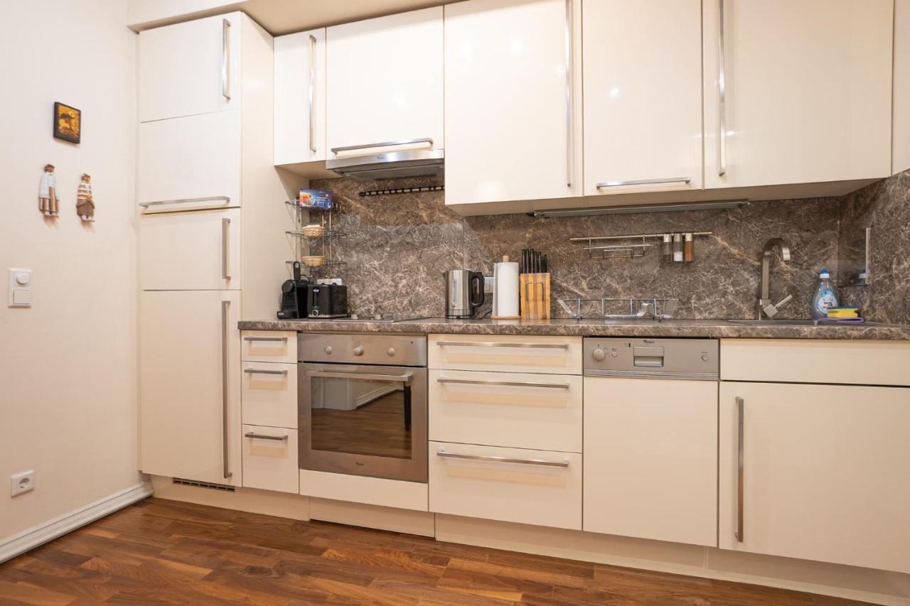 וינה Apartment With A Balcony - 15 Min To City Center מראה חיצוני תמונה